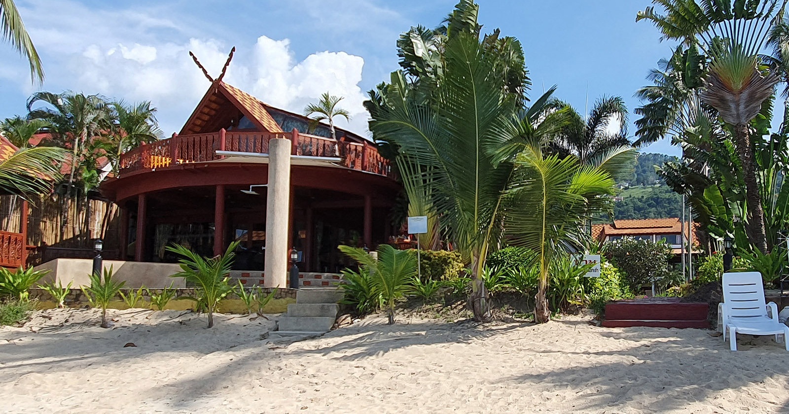 R1 Coconut River Beachfront Villa